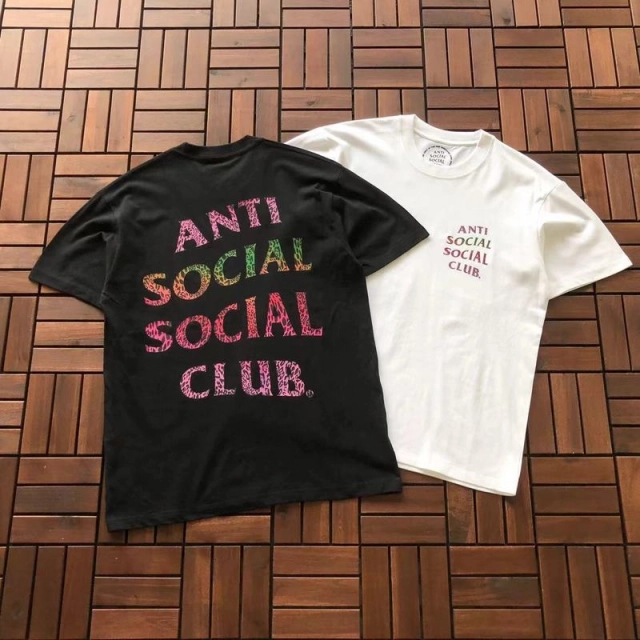 ANTI SOCIAL SOCIAL CLUB T-Shirt