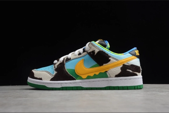 Ben and Jerrys dunk low