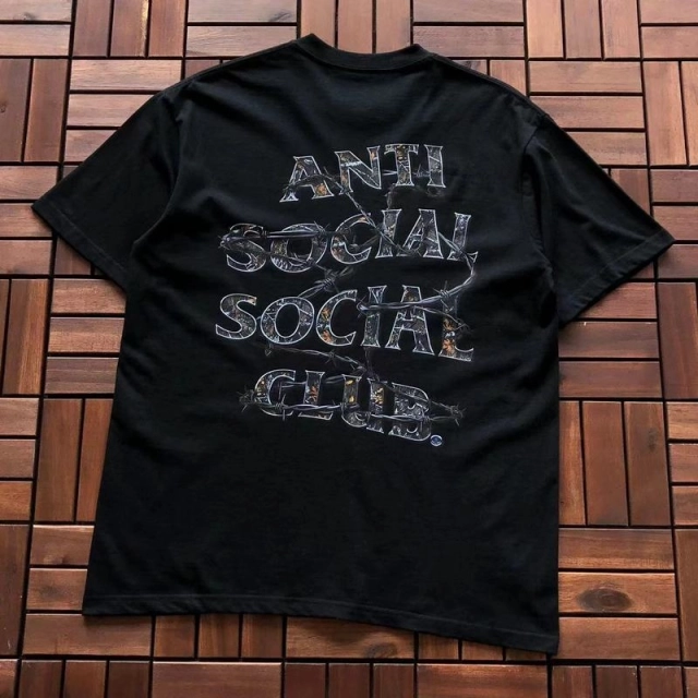 ANTI SOCIAL SOCIAL CLUB T-Shirt