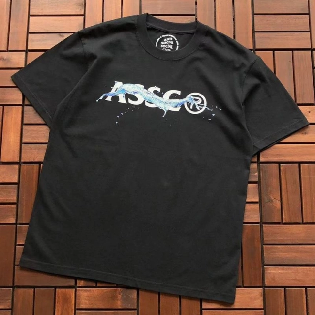 ANTI SOCIAL SOCIAL CLUB T-Shirt