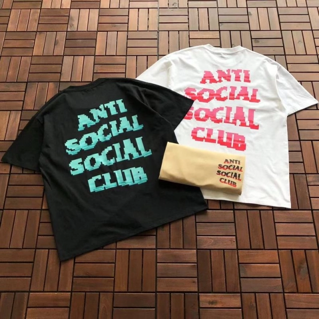 ANTI SOCIAL SOCIAL CLUB T-Shirt