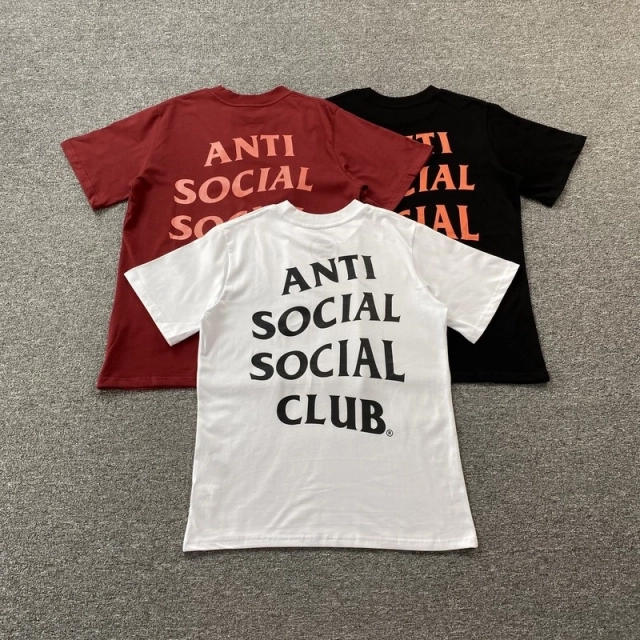 ANTI SOCIAL SOCIAL CLUB T-shirt