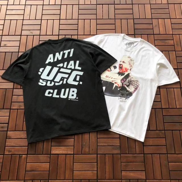 ANTI SOCIAL SOCIAL CLUB T-Shirt