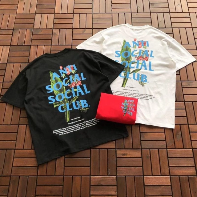 ANTI SOCIAL SOCIAL CLUB T-Shirt