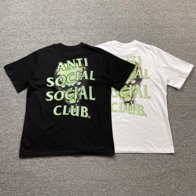 ANTI SOCIAL SOCIAL CLUB T-shirt