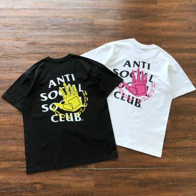 ANTI SOCIAL SOCIAL CLUB T-Shirt