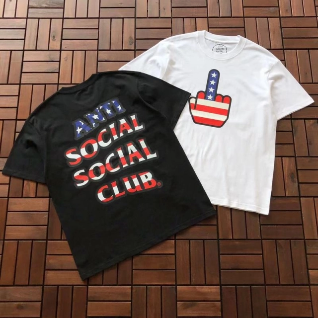 ANTI SOCIAL SOCIAL CLUB T-Shirt