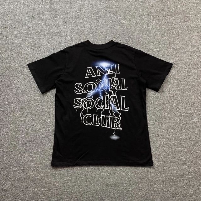 ANTI SOCIAL SOCIAL CLUB T-shirt