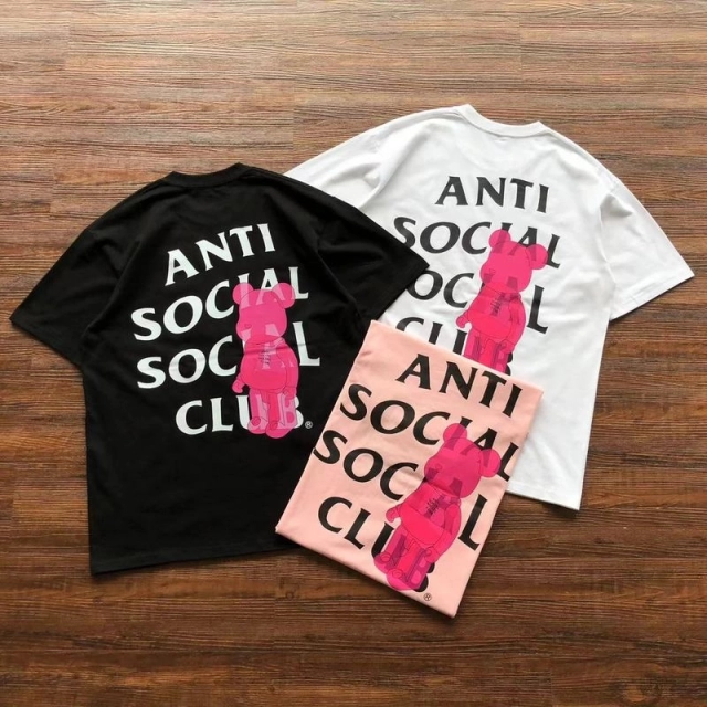 ANTI SOCIAL SOCIAL CLUB T-Shirt