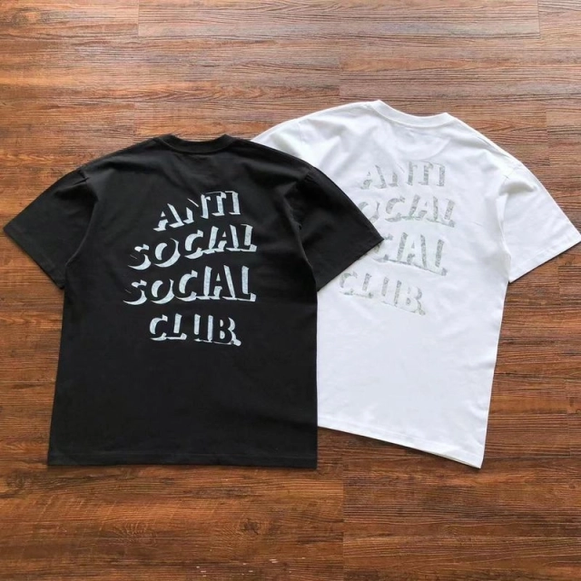 ANTI SOCIAL SOCIAL CLUB T-Shirt