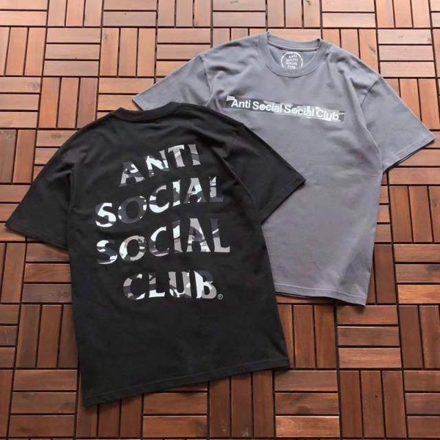 ANTI SOCIAL SOCIAL CLUB T-Shirt