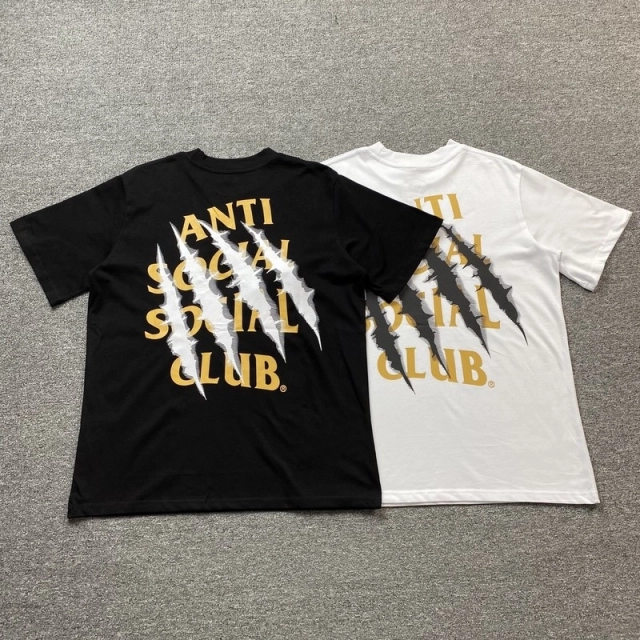 ANTI SOCIAL SOCIAL CLUB T-shirt