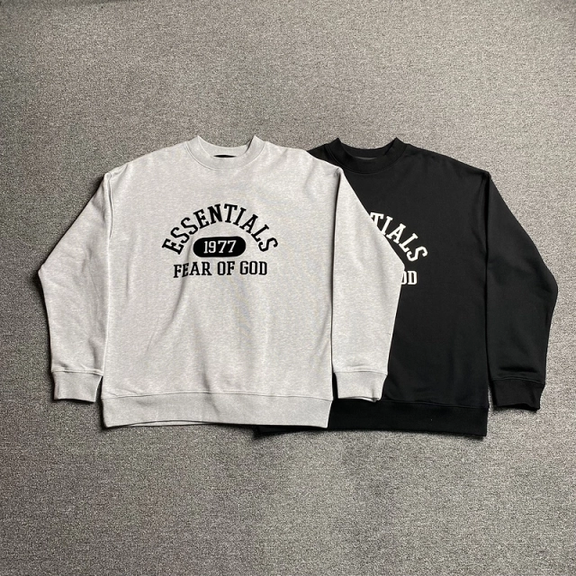 Fear of God ESSENTIALS Crewneck