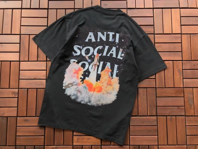 ANTI SOCIAL SOCIAL CLUB T-Shirt