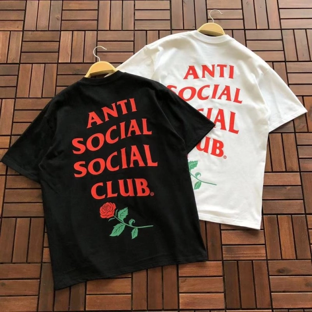 ANTI SOCIAL SOCIAL CLUB T-Shirt