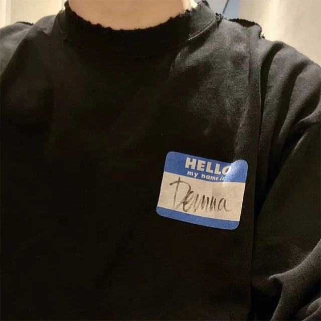 Vetements Hello Demna T-shirt