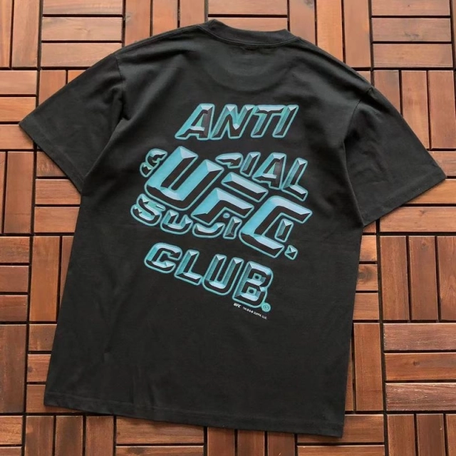 ANTI SOCIAL SOCIAL CLUB T-Shirt