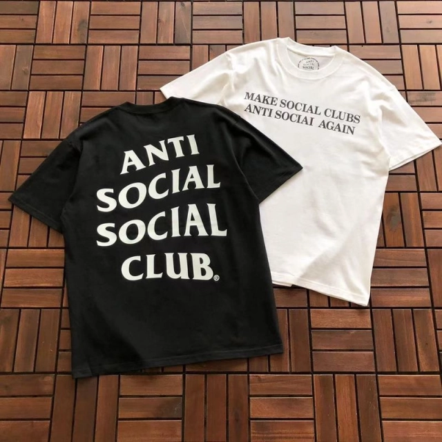 ANTI SOCIAL SOCIAL CLUB T-Shirt