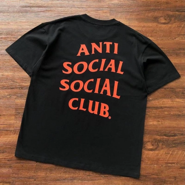 ANTI SOCIAL SOCIAL CLUB T-Shirt