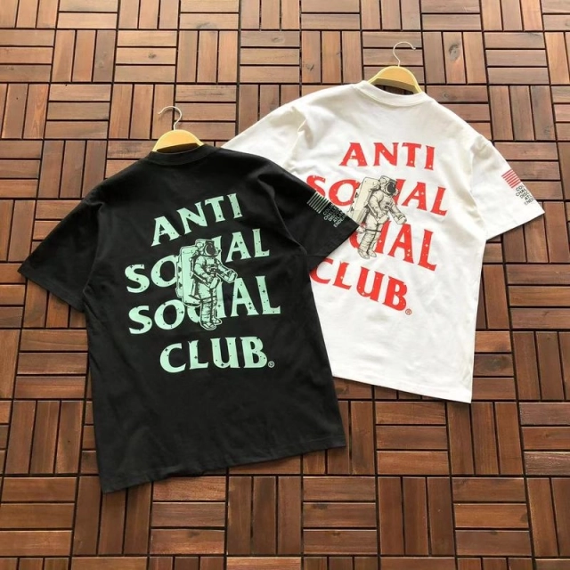 ANTI SOCIAL SOCIAL CLUB T-Shirt