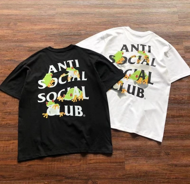 ANTI SOCIAL SOCIAL CLUB T-Shirt