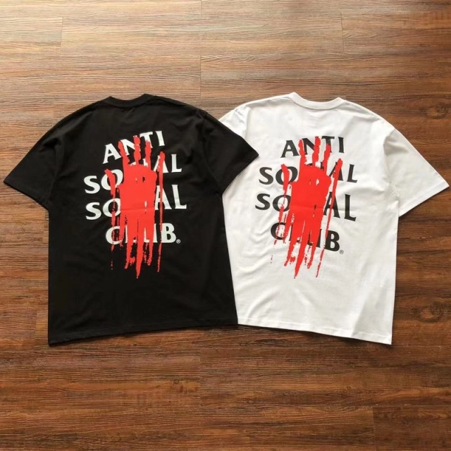 ANTI SOCIAL SOCIAL CLUB T-Shirt