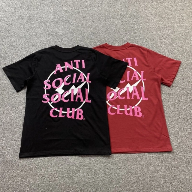 ANTI SOCIAL SOCIAL CLUB T-shirt