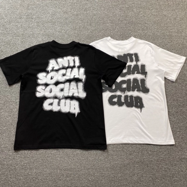 ANTI SOCIAL SOCIAL CLUB T-shirt