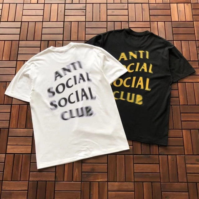 ANTI SOCIAL SOCIAL CLUB T-Shirt