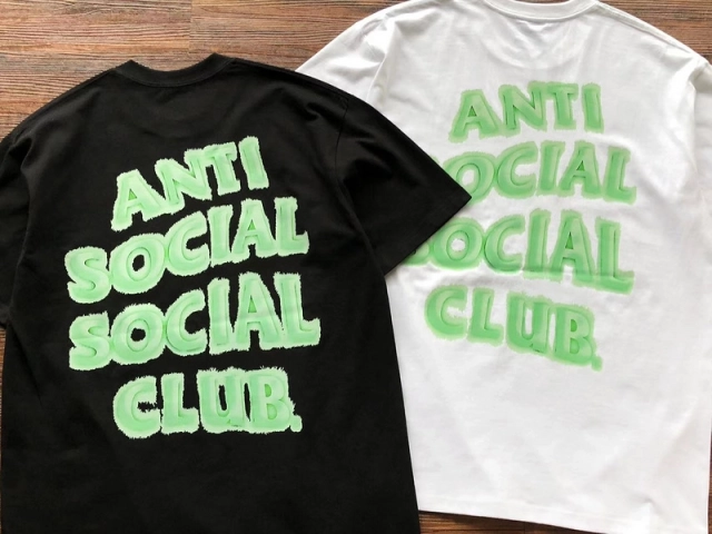 ANTI SOCIAL SOCIAL CLUB T-Shirt