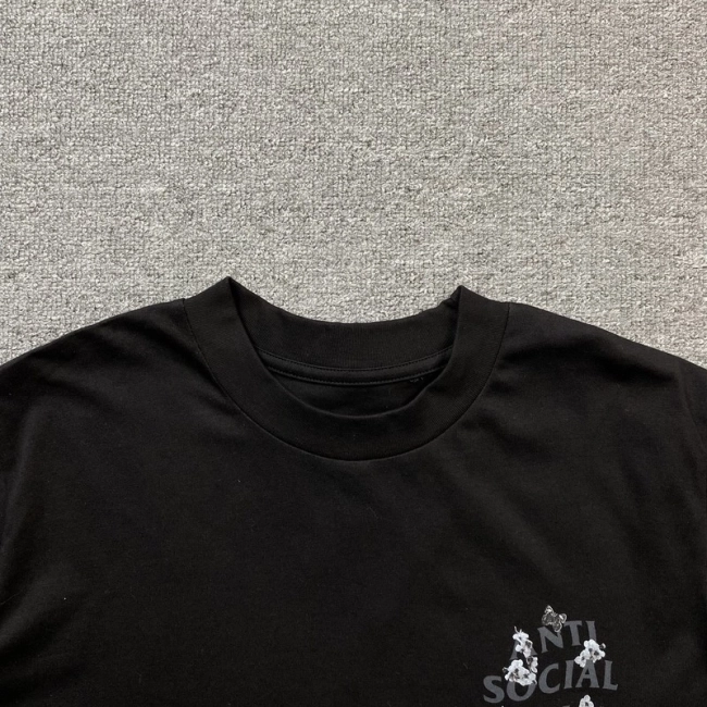 ANTI SOCIAL SOCIAL CLUB T-shirt