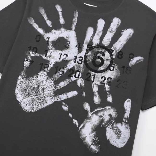 MM6 Large-area Palm Prints and Bubble Printing Of Brand Logo Numeric Cotton T-Shirt