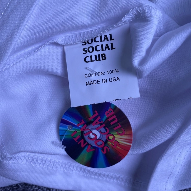 ANTI SOCIAL SOCIAL CLUB T-shirt