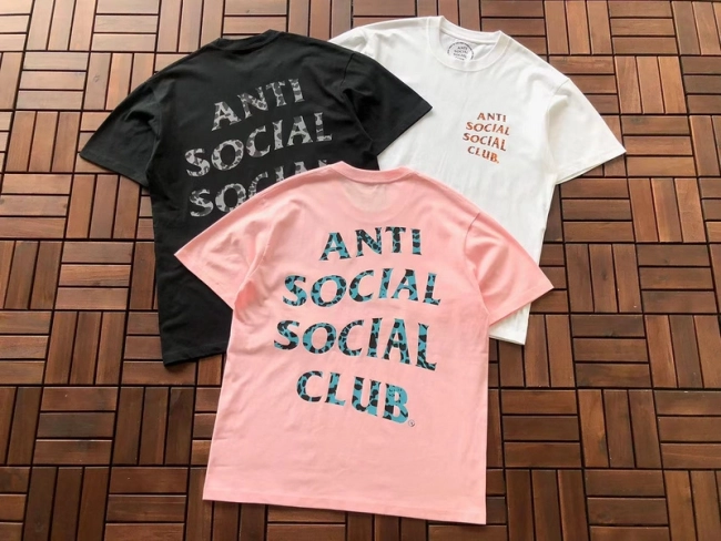 ANTI SOCIAL SOCIAL CLUB T-Shirt