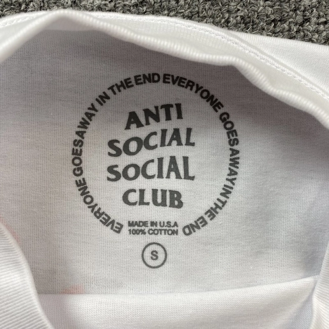 ANTI SOCIAL SOCIAL CLUB T-shirt