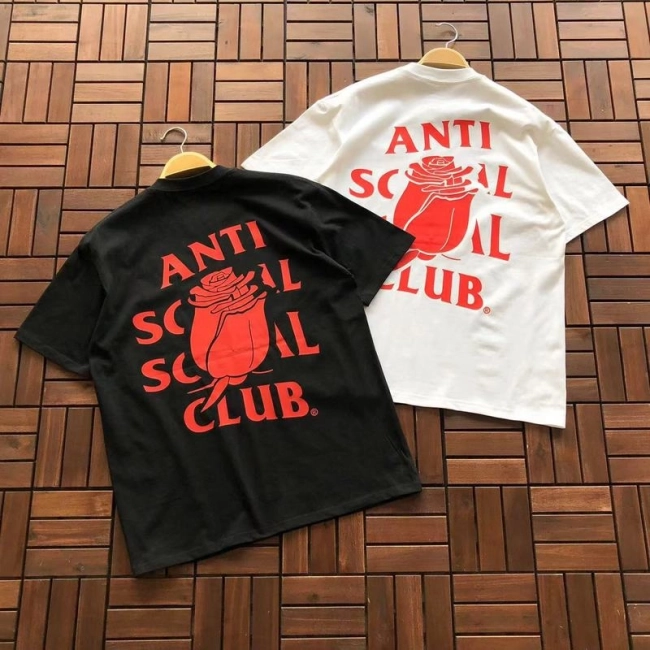 ANTI SOCIAL SOCIAL CLUB T-Shirt