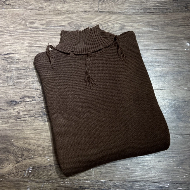 VETEMENTS distressed turtle neck sweater