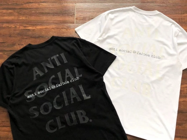 ANTI SOCIAL SOCIAL CLUB T-Shirt