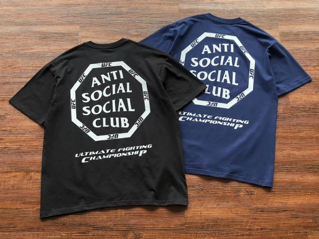 ANTI SOCIAL SOCIAL CLUB T-Shirt