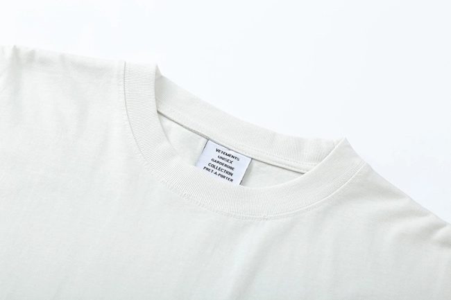 Vetements Apple Embroidered T-shirt