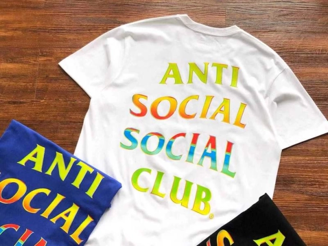 ANTI SOCIAL SOCIAL CLUB T-Shirt