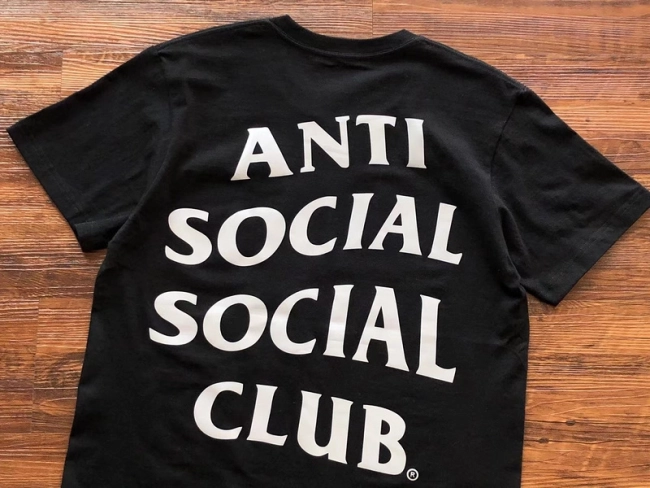 ANTI SOCIAL SOCIAL CLUB T-Shirt