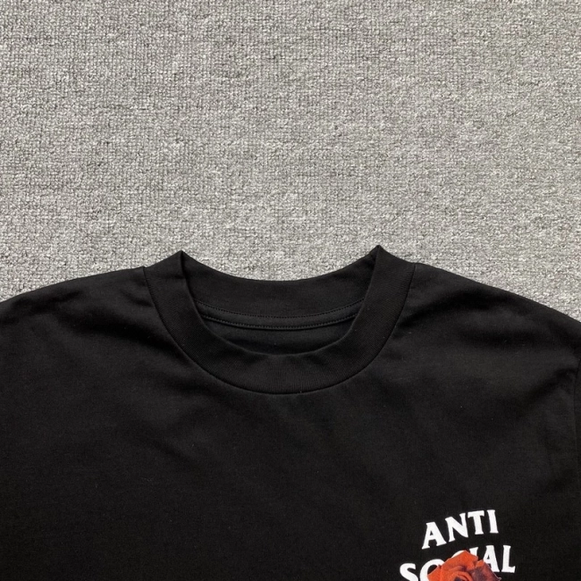 ANTI SOCIAL SOCIAL CLUB T-shirt