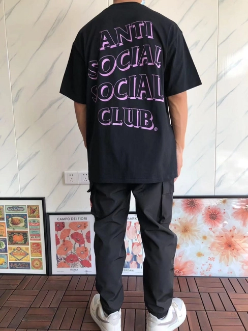 ANTI SOCIAL SOCIAL CLUB T-Shirt