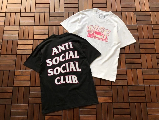 ANTI SOCIAL SOCIAL CLUB T-Shirt