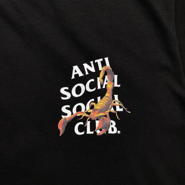 ANTI SOCIAL SOCIAL CLUB T-shirt