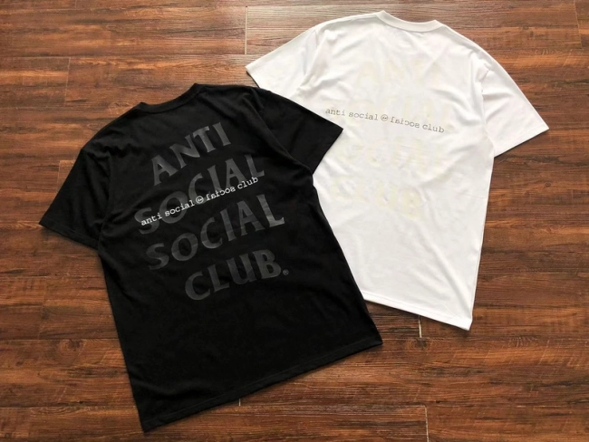 ANTI SOCIAL SOCIAL CLUB T-Shirt