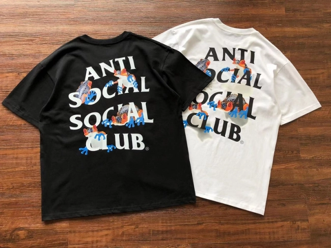 ANTI SOCIAL SOCIAL CLUB T-Shirt