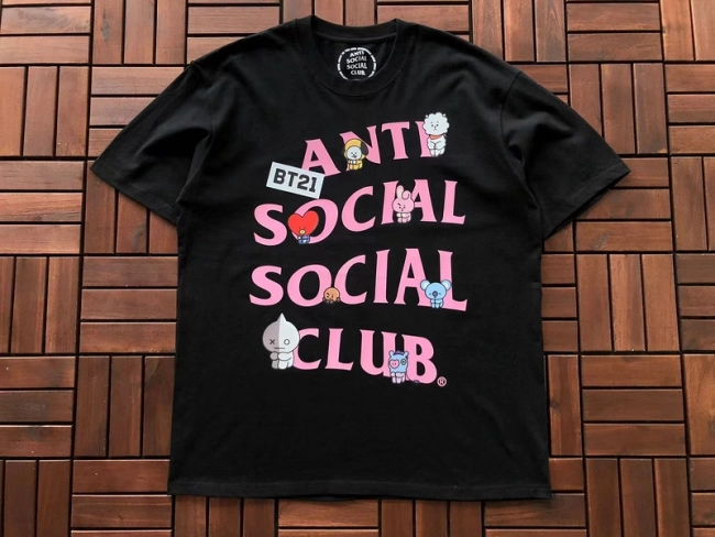 ANTI SOCIAL SOCIAL CLUB T-Shirt