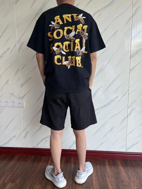 ANTI SOCIAL SOCIAL CLUB T-Shirt